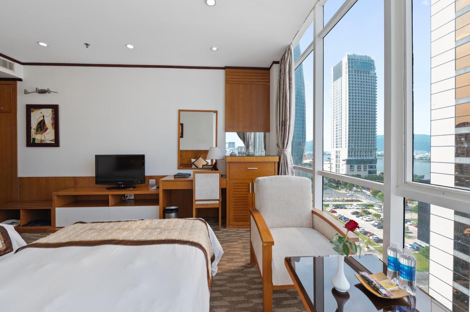 Danang Petro Hotel Exteriör bild