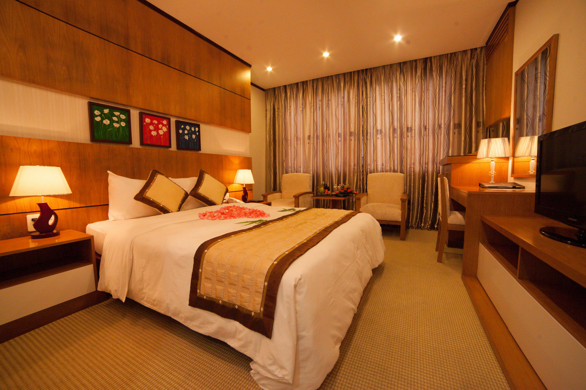 Danang Petro Hotel Exteriör bild